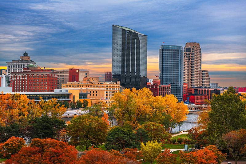 a beautiful photo of grand rapids landscape in Michigan