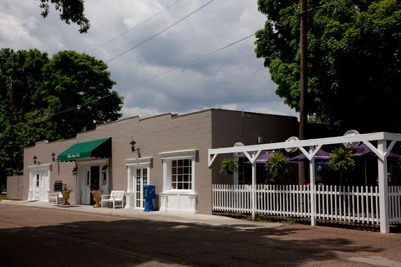 former city hall, now a restaurant in alabama