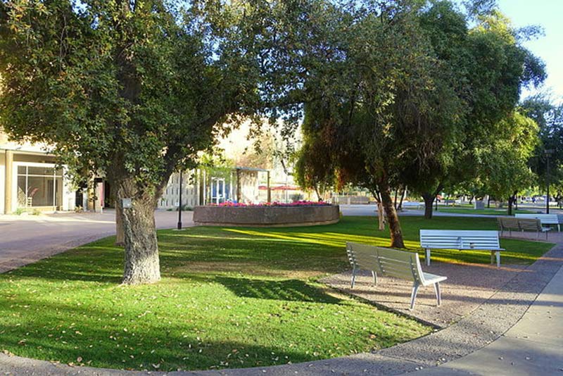 park-in-front-of-arizona-university-tempe